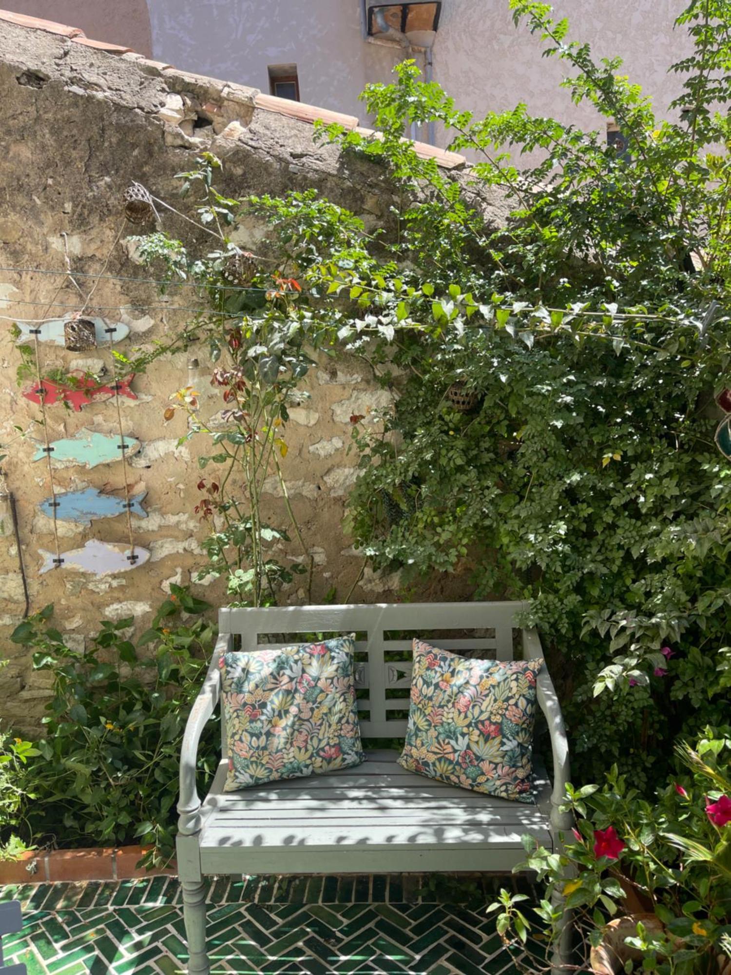 Petit Patio - 2 Chambres - Centre Ville - Climatisation Cassis Exteriör bild